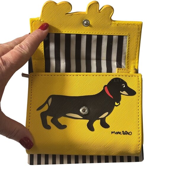 Marc Tetro Small Keychain Wallet Yellow Dachshund Design With Striped Interior - Picture 3 of 7